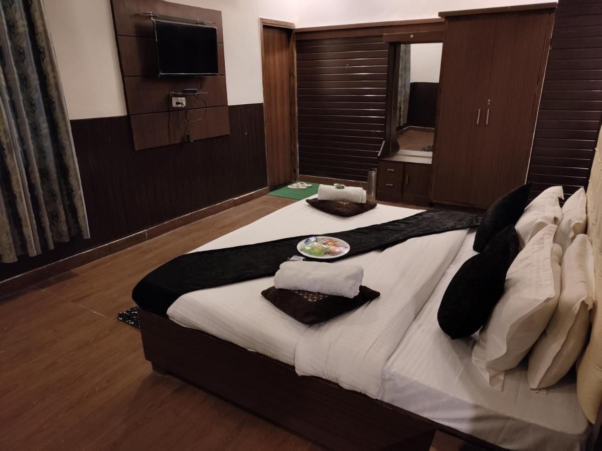Kartikay Hotel Hisar Luaran gambar