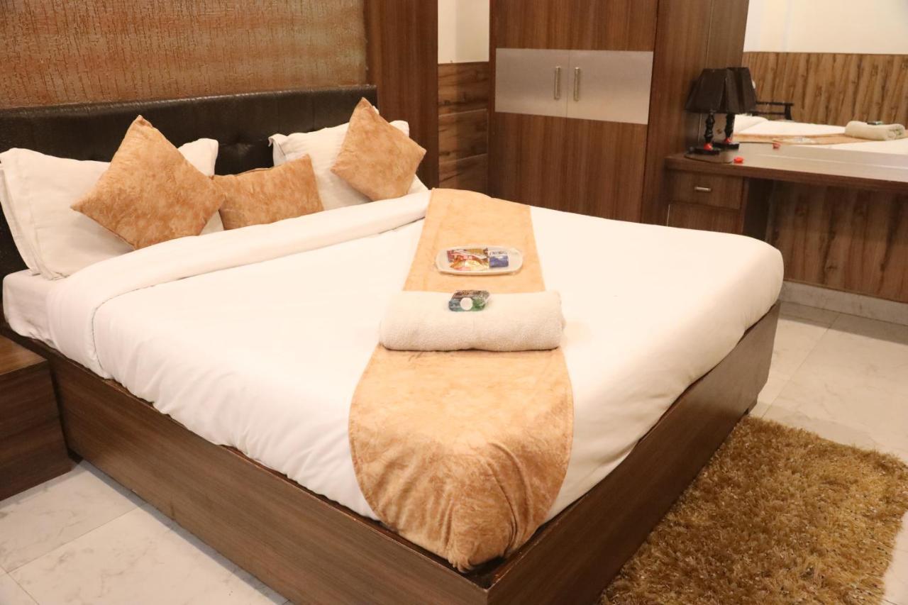 Kartikay Hotel Hisar Luaran gambar