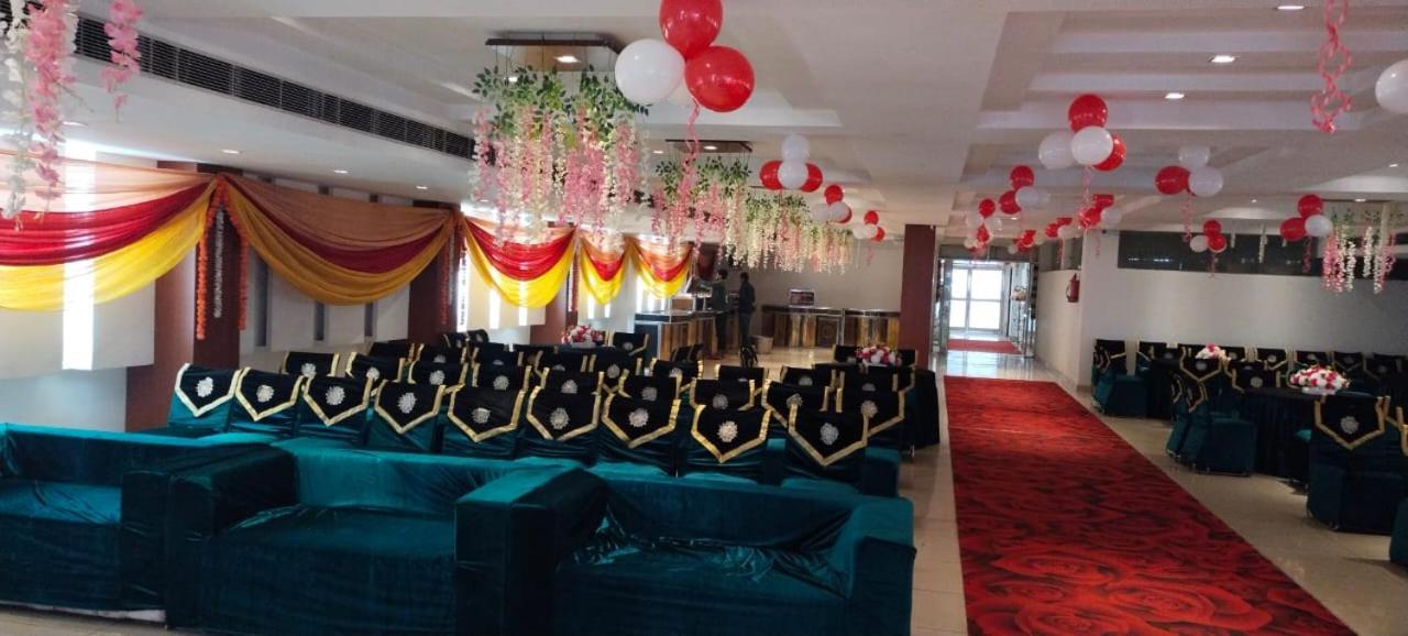 Kartikay Hotel Hisar Luaran gambar
